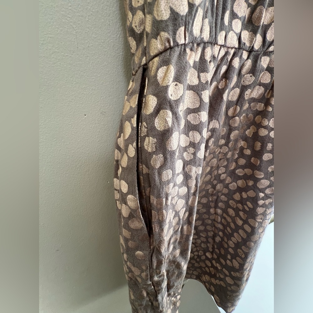 Sass and Bide Artistic print Dress dark tan with gold shaped irregular dots - Picture 7 of 7